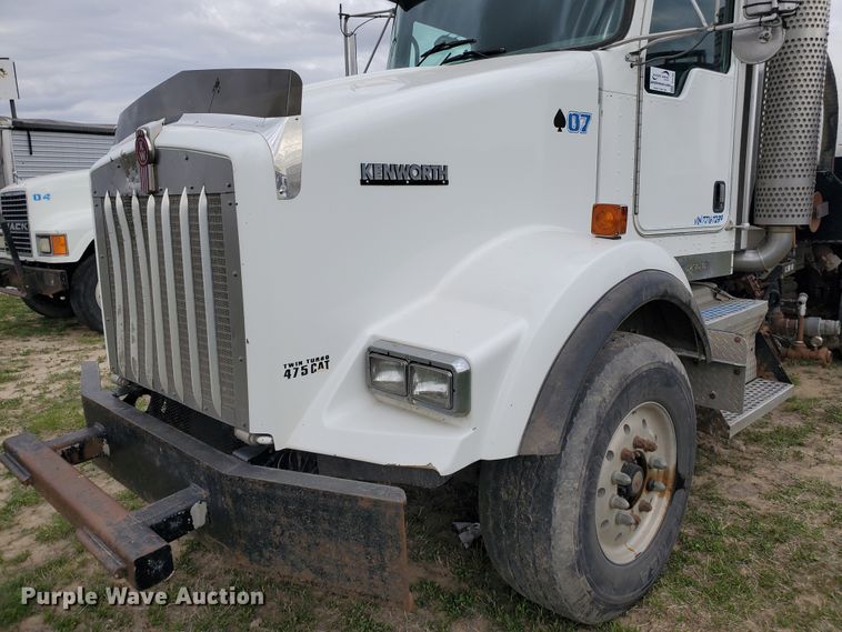 image for item DI4790 2007 Kenworth T800  vacuum truck