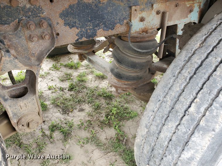 image for item DI4790 2007 Kenworth T800  vacuum truck