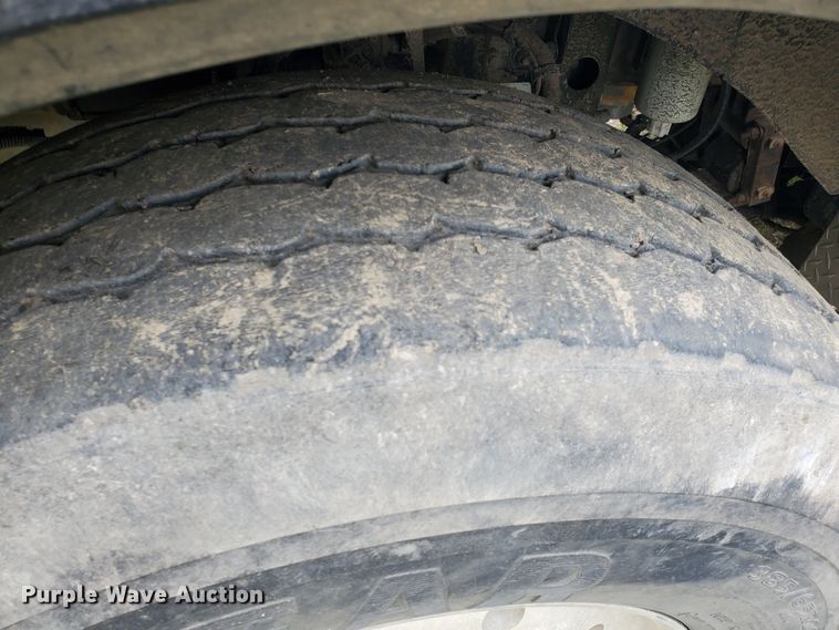 image for item DI4790 2007 Kenworth T800  vacuum truck