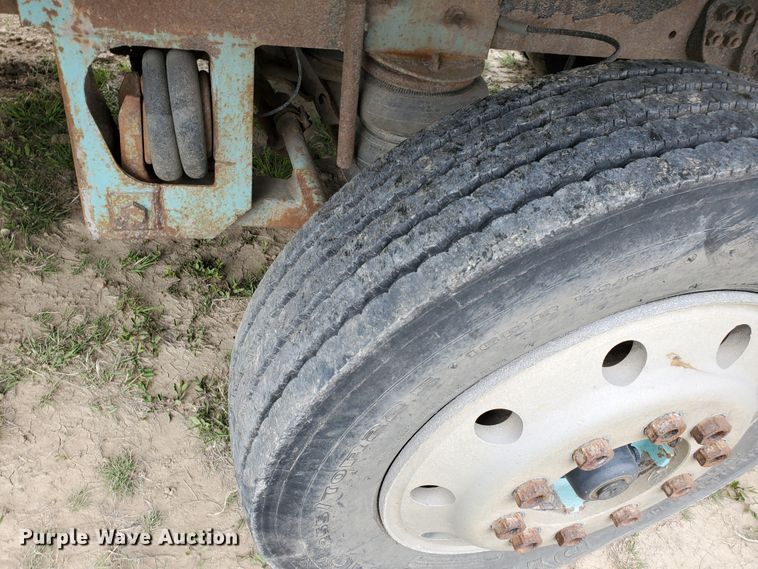 image for item DI4790 2007 Kenworth T800  vacuum truck