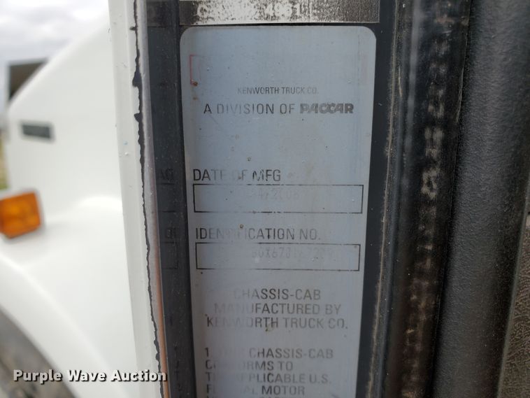 image for item DI4790 2007 Kenworth T800  vacuum truck