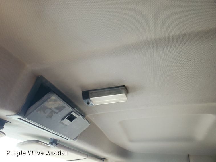 image for item DI4791 2004 Mack CH613  semi truck