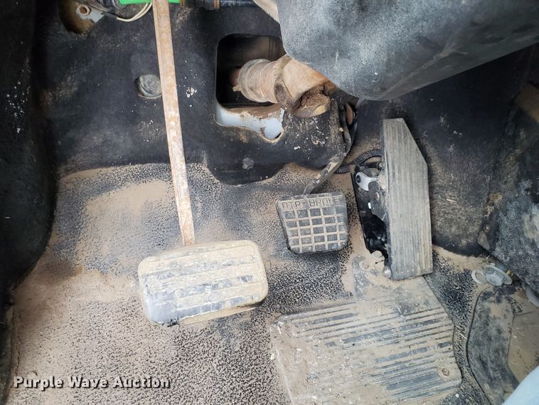 image for item DI4791 2004 Mack CH613  semi truck