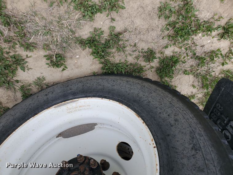 image for item DI4791 2004 Mack CH613  semi truck