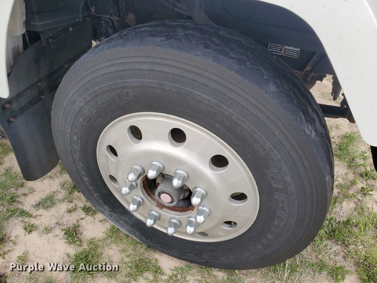 image for item DI4791 2004 Mack CH613  semi truck