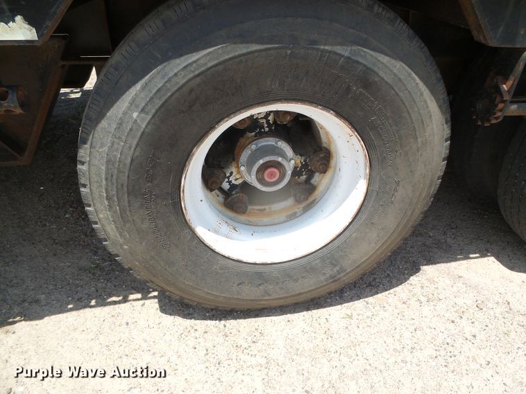 image for item DI5650 1980 Delta DD-48-96  drop deck trailer