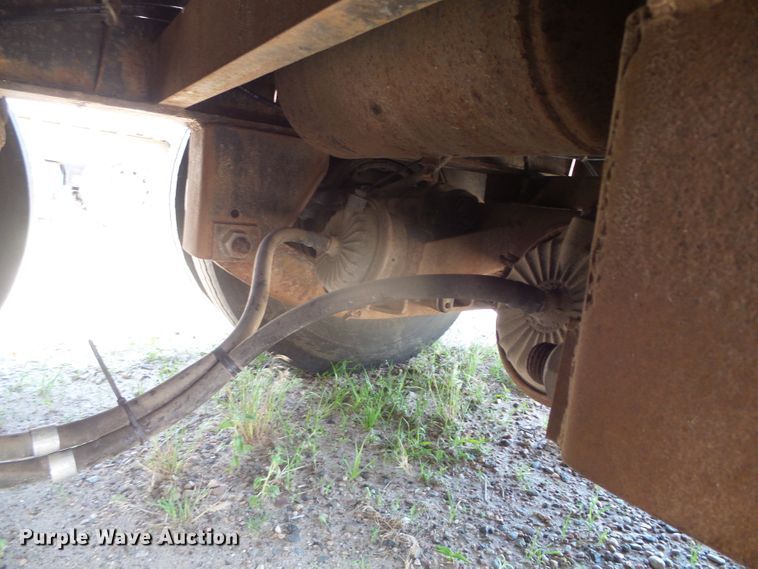 image for item DI5650 1980 Delta DD-48-96  drop deck trailer