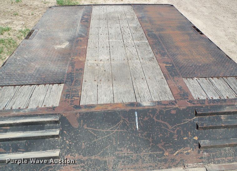 image for item DI5650 1980 Delta DD-48-96  drop deck trailer