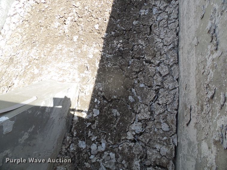 image for item DI5652 1998 CMC T-102 Rail  end dump trailer