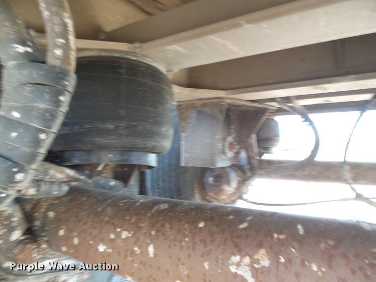 image for item DI5652 1998 CMC T-102 Rail  end dump trailer