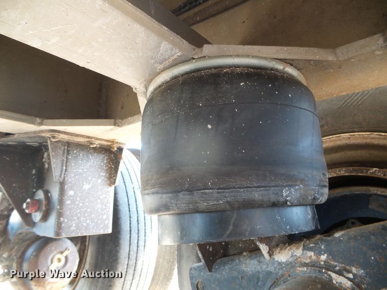 image for item DI5652 1998 CMC T-102 Rail  end dump trailer