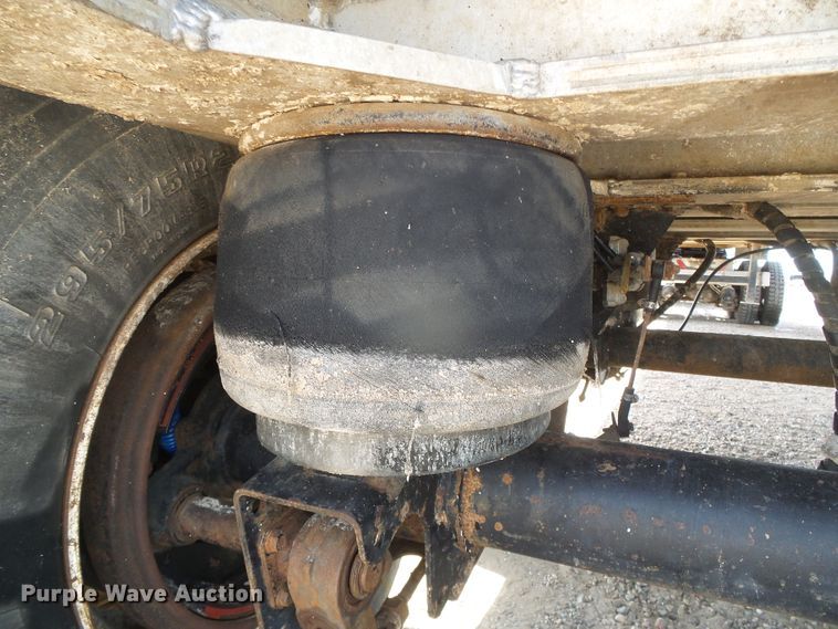 image for item DI5652 1998 CMC T-102 Rail  end dump trailer