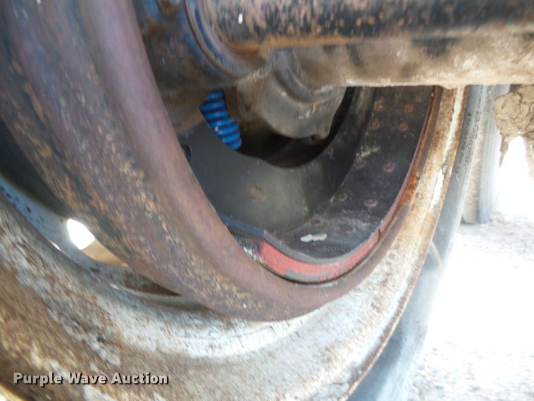 image for item DI5652 1998 CMC T-102 Rail  end dump trailer