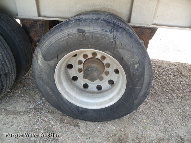 image for item DI5652 1998 CMC T-102 Rail  end dump trailer