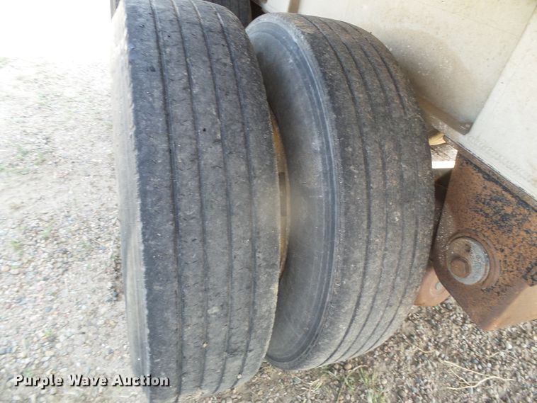 image for item DI5652 1998 CMC T-102 Rail  end dump trailer