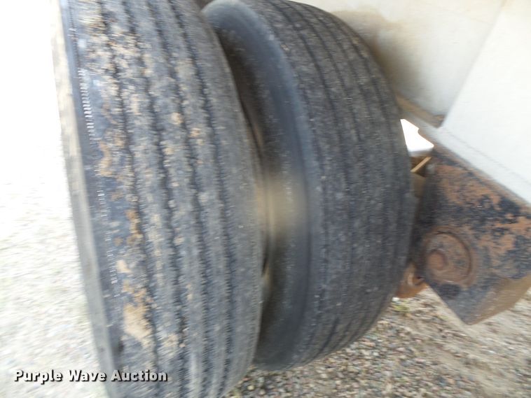 image for item DI5652 1998 CMC T-102 Rail  end dump trailer