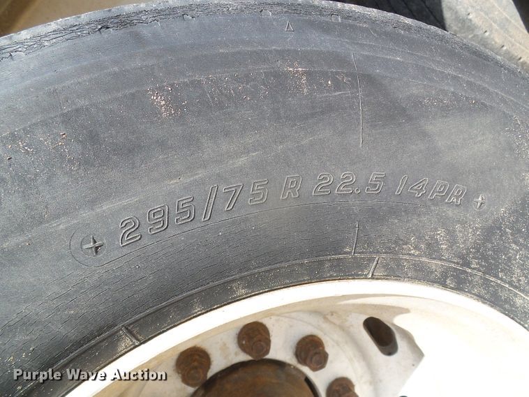 image for item DI5652 1998 CMC T-102 Rail  end dump trailer