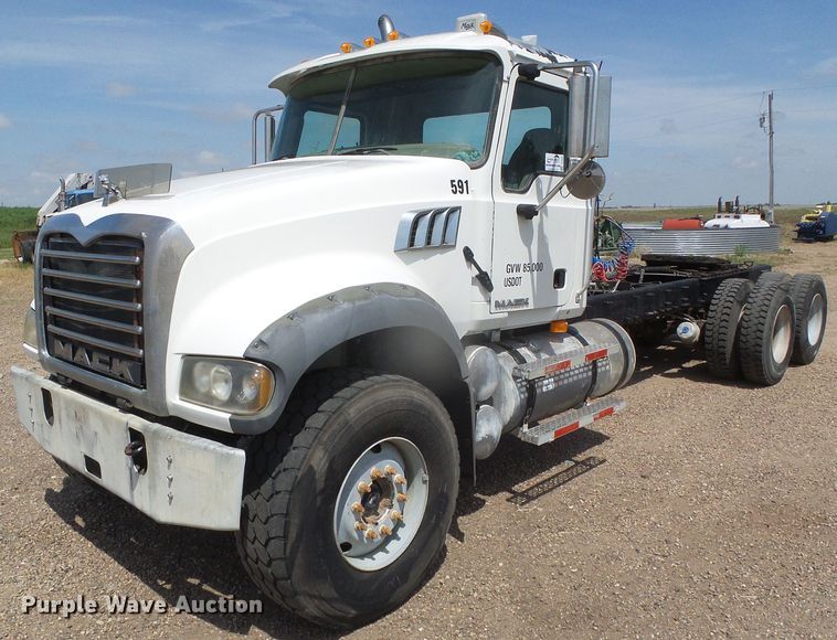 image for item DI5653 2007 Mack CTP  semi truck