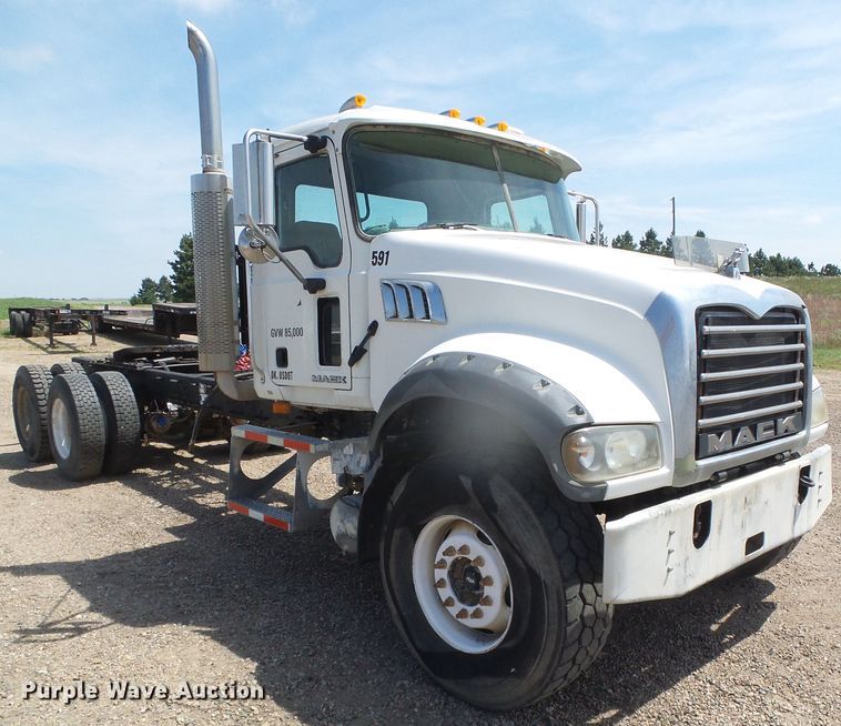 image for item DI5653 2007 Mack CTP  semi truck