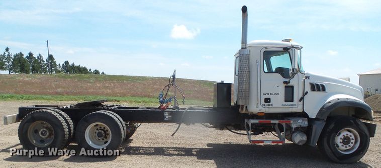 image for item DI5653 2007 Mack CTP  semi truck