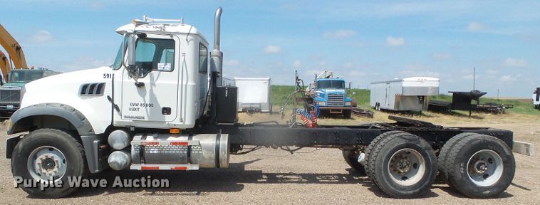 image for item DI5653 2007 Mack CTP  semi truck