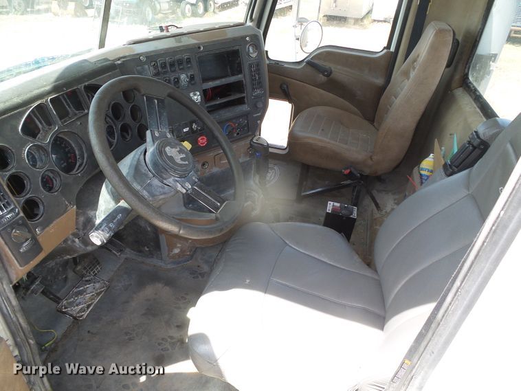 image for item DI5653 2007 Mack CTP  semi truck