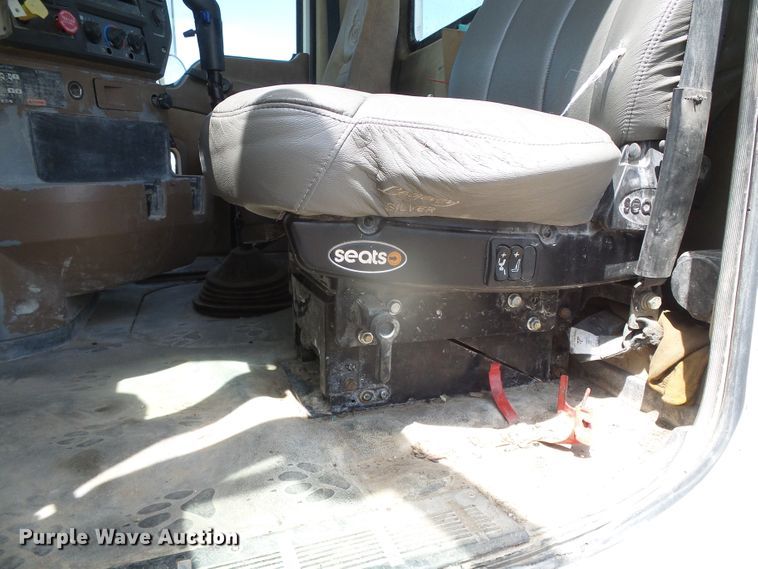 image for item DI5653 2007 Mack CTP  semi truck