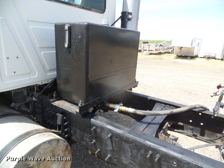 image for item DI5653 2007 Mack CTP  semi truck