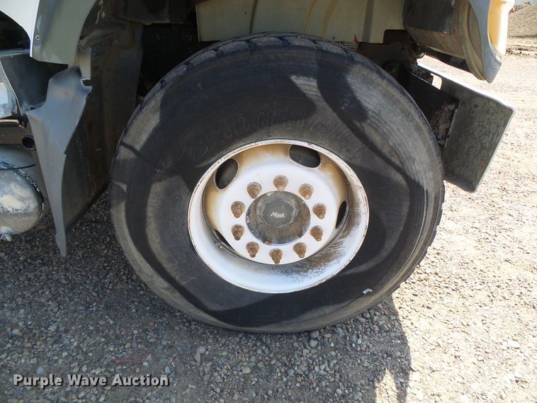 image for item DI5653 2007 Mack CTP  semi truck