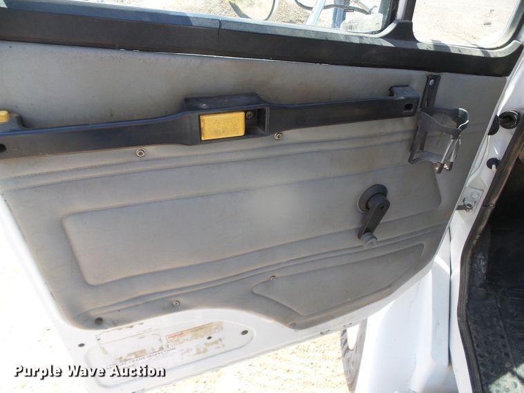 image for item DI5658 2003 Freightliner FL70  utility / service truck