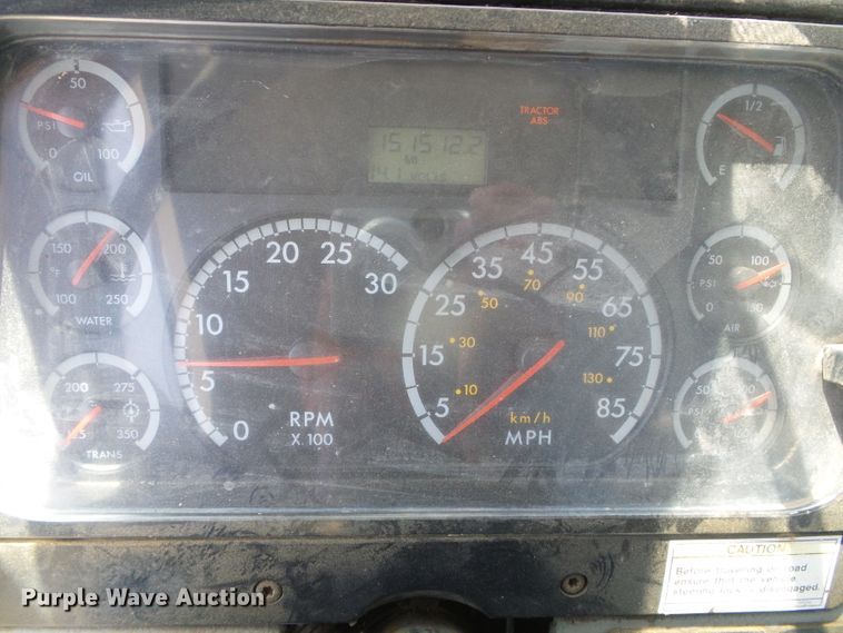 image for item DI5658 2003 Freightliner FL70  utility / service truck