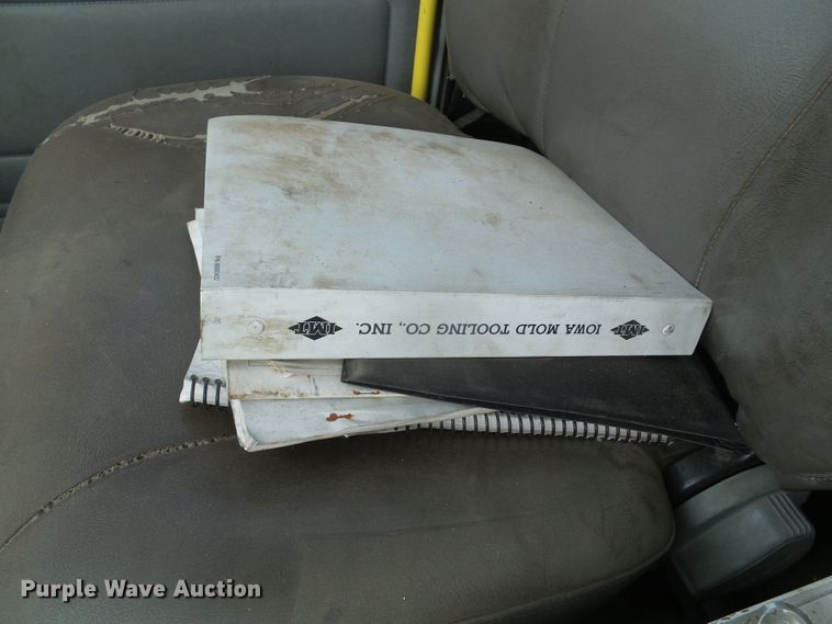 image for item DI5658 2003 Freightliner FL70  utility / service truck