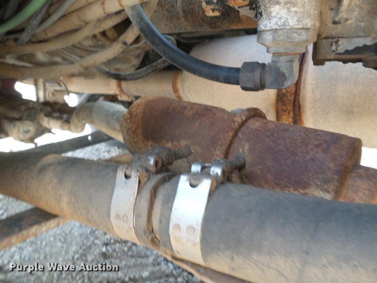 image for item DI5658 2003 Freightliner FL70  utility / service truck