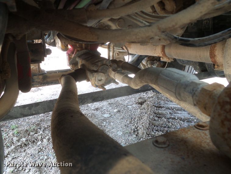 image for item DI5658 2003 Freightliner FL70  utility / service truck