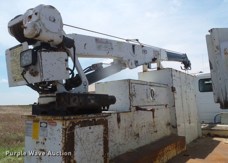 image for item DI5658 2003 Freightliner FL70  utility / service truck