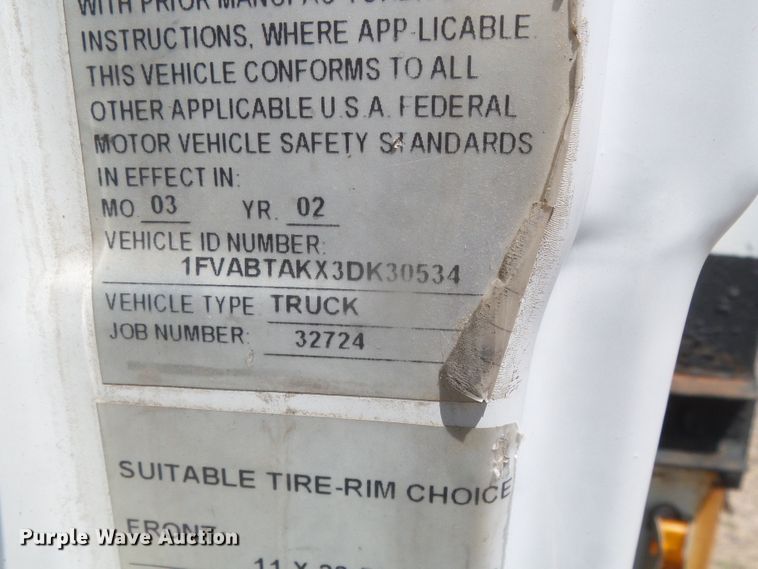 image for item DI5658 2003 Freightliner FL70  utility / service truck