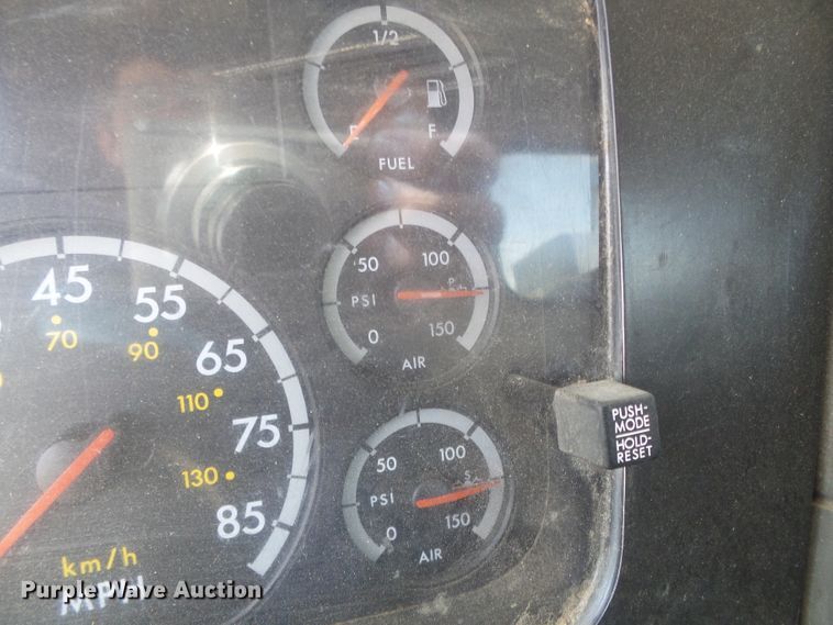 image for item DI5659 2007 Sterling L-Line  utility / service truck