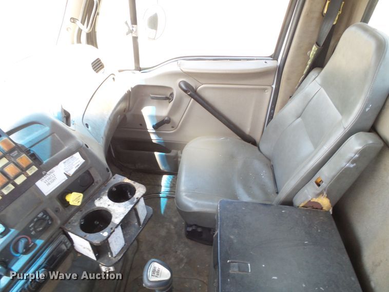 image for item DI5659 2007 Sterling L-Line  utility / service truck