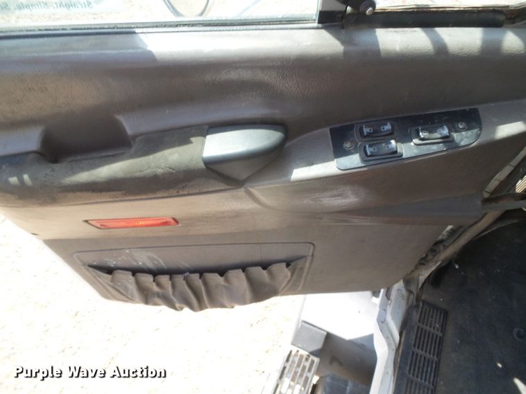 image for item DI5660 2002 Mack CH600  semi truck