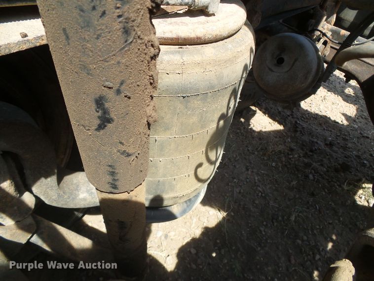 image for item DI5660 2002 Mack CH600  semi truck