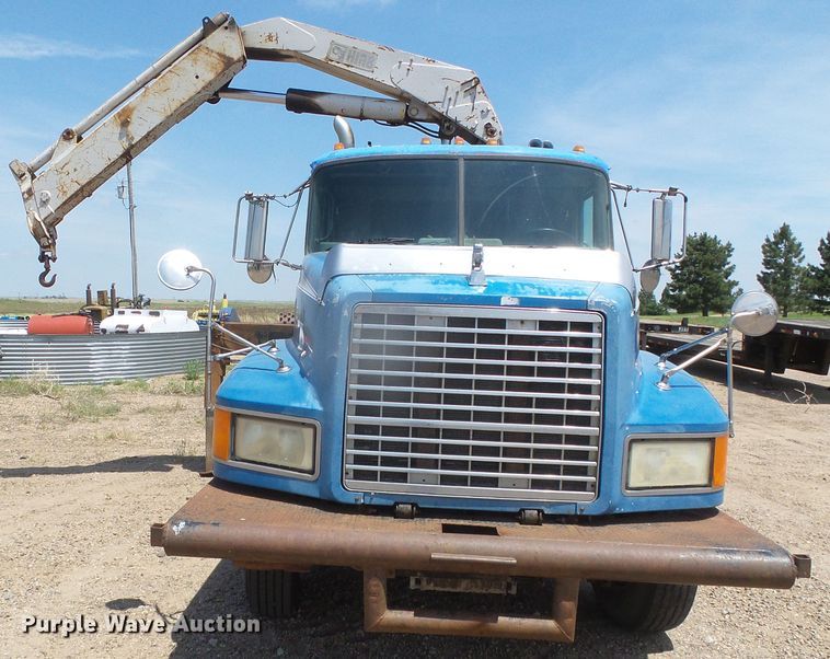 image for item DI5665 1998 Mack CH613  crane truck