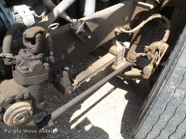 image for item DI5665 1998 Mack CH613  crane truck