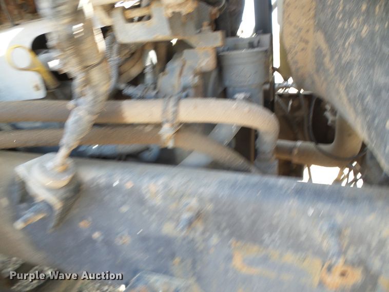 image for item DI5665 1998 Mack CH613  crane truck