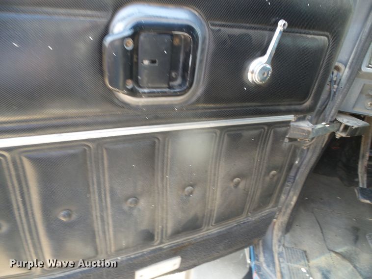 image for item DI5665 1998 Mack CH613  crane truck