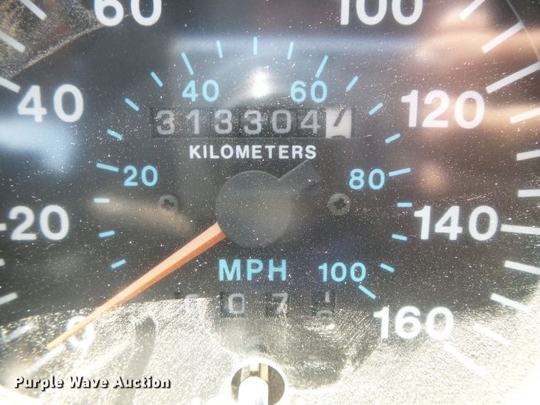 image for item DI5665 1998 Mack CH613  crane truck