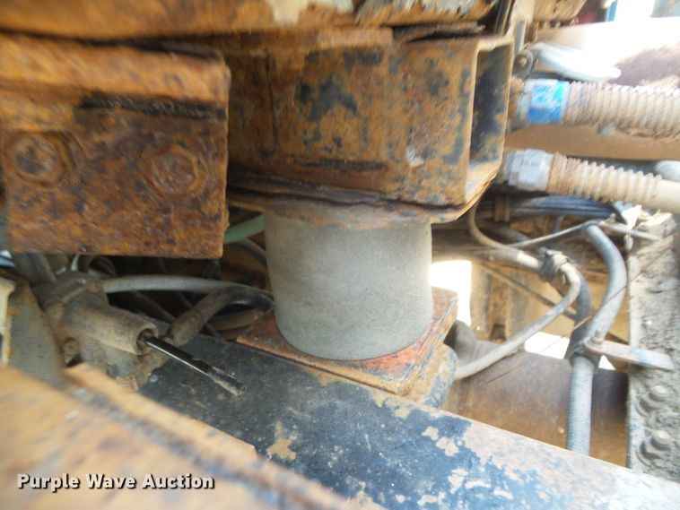 image for item DI5665 1998 Mack CH613  crane truck