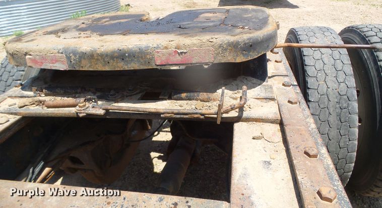 image for item DI5665 1998 Mack CH613  crane truck