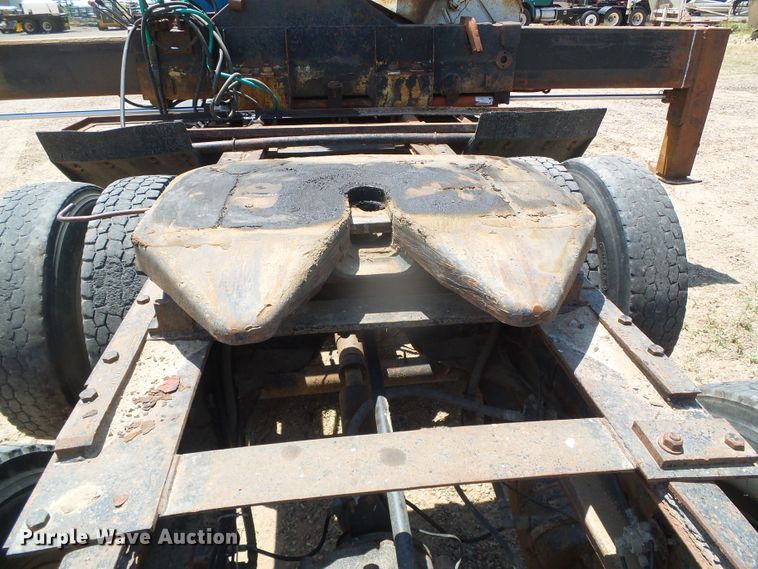 image for item DI5665 1998 Mack CH613  crane truck