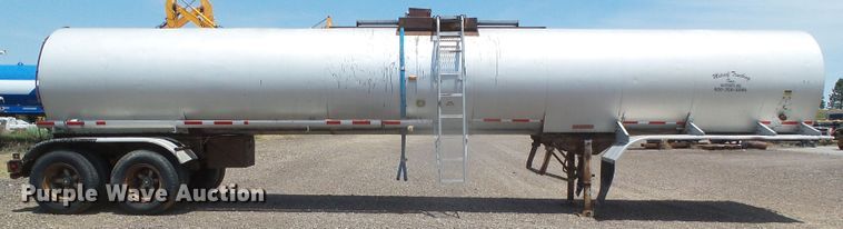 image for item DI5668 1979 Pullman Trailmobile T43L-12AF  tank trailer