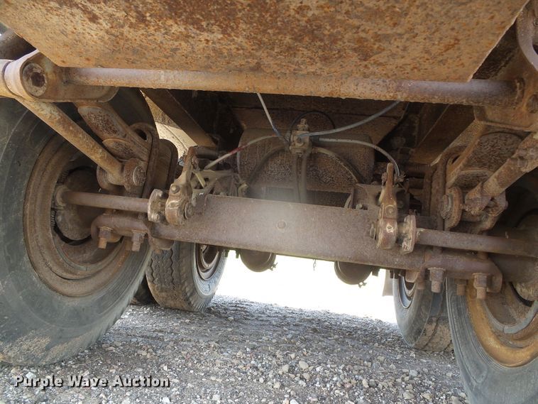 image for item DI5668 1979 Pullman Trailmobile T43L-12AF  tank trailer